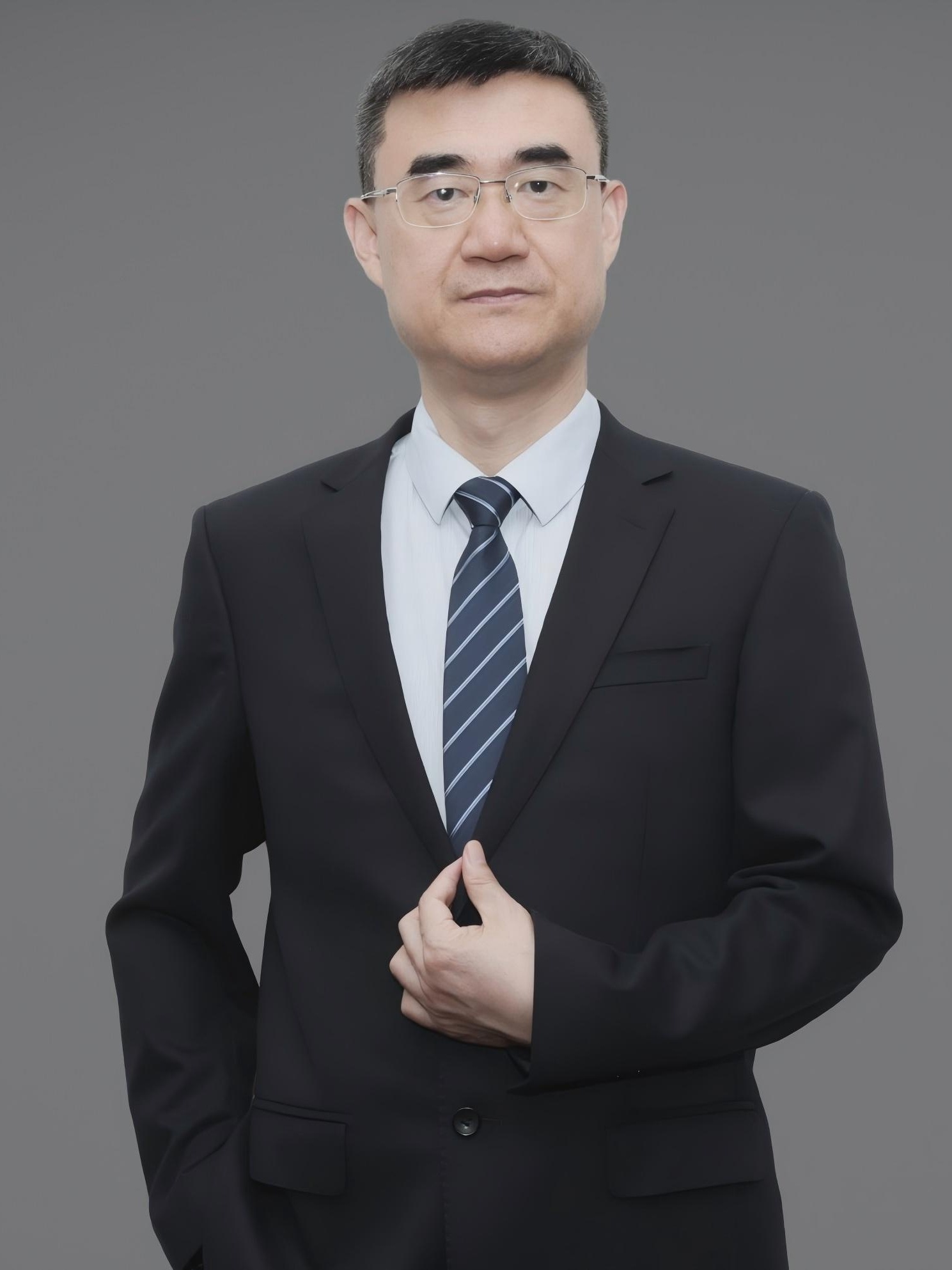 刘玉飞.jpg